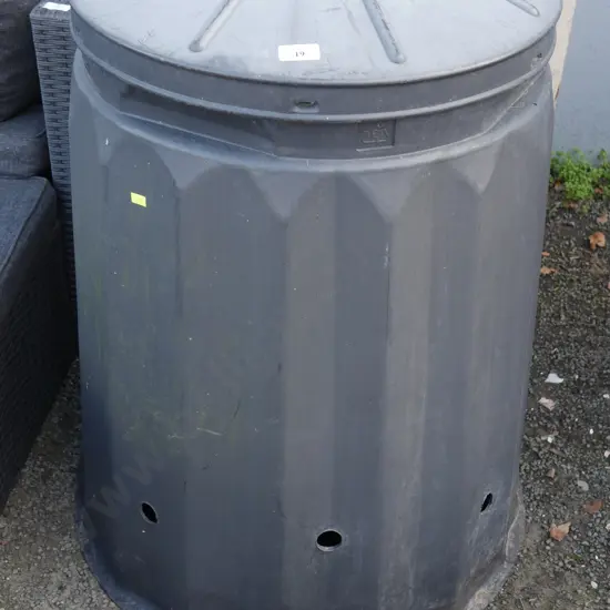 Compost bin