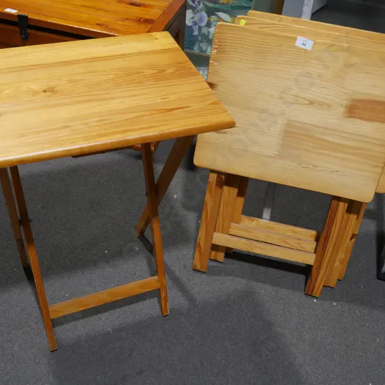 4 folding tables