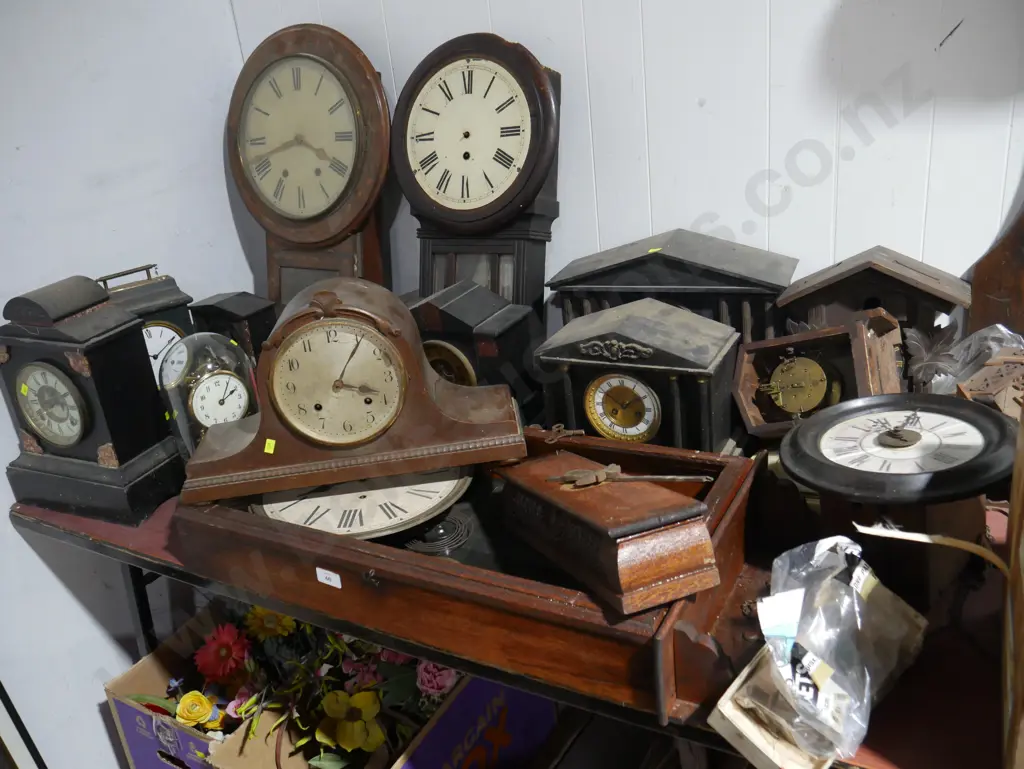 Assorted clocks bulk lot Image 1++