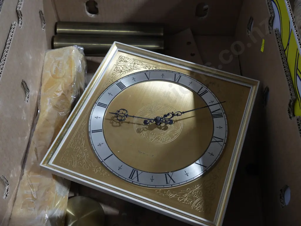 Wall clock Image 1++