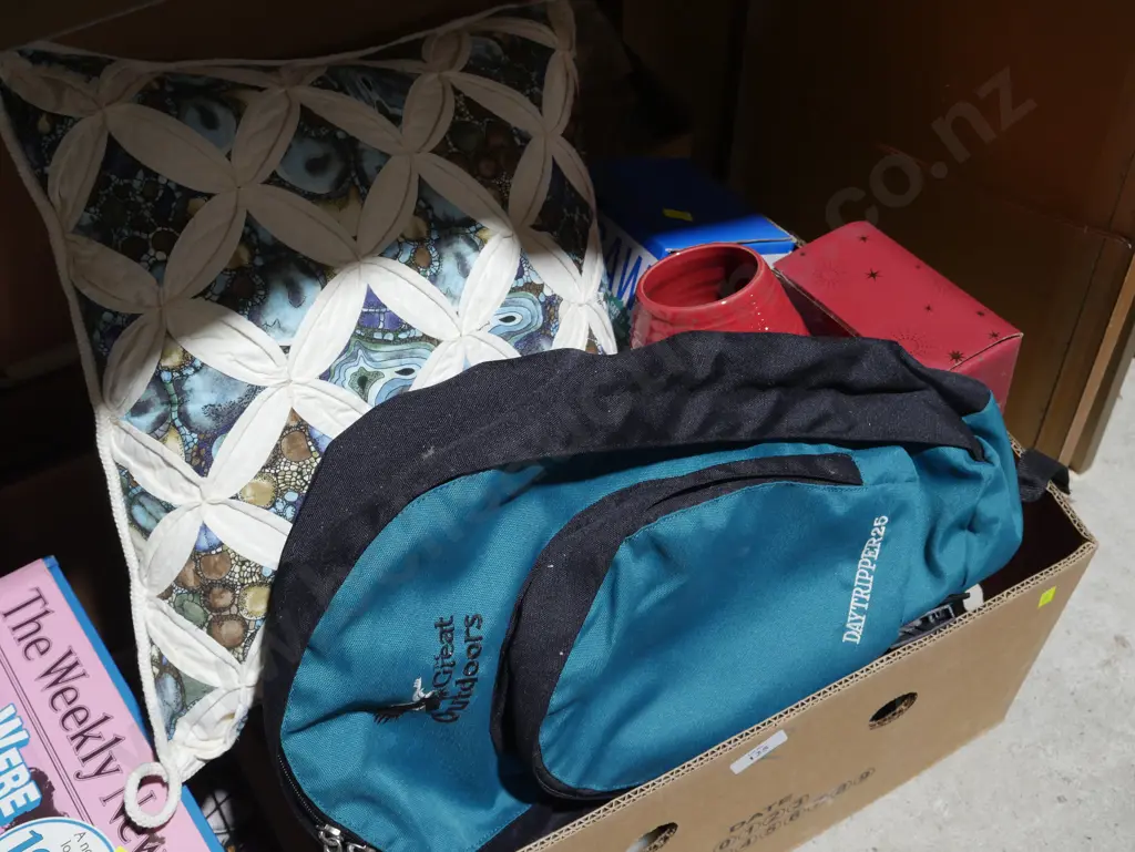 Bag , vase etc Image 1++