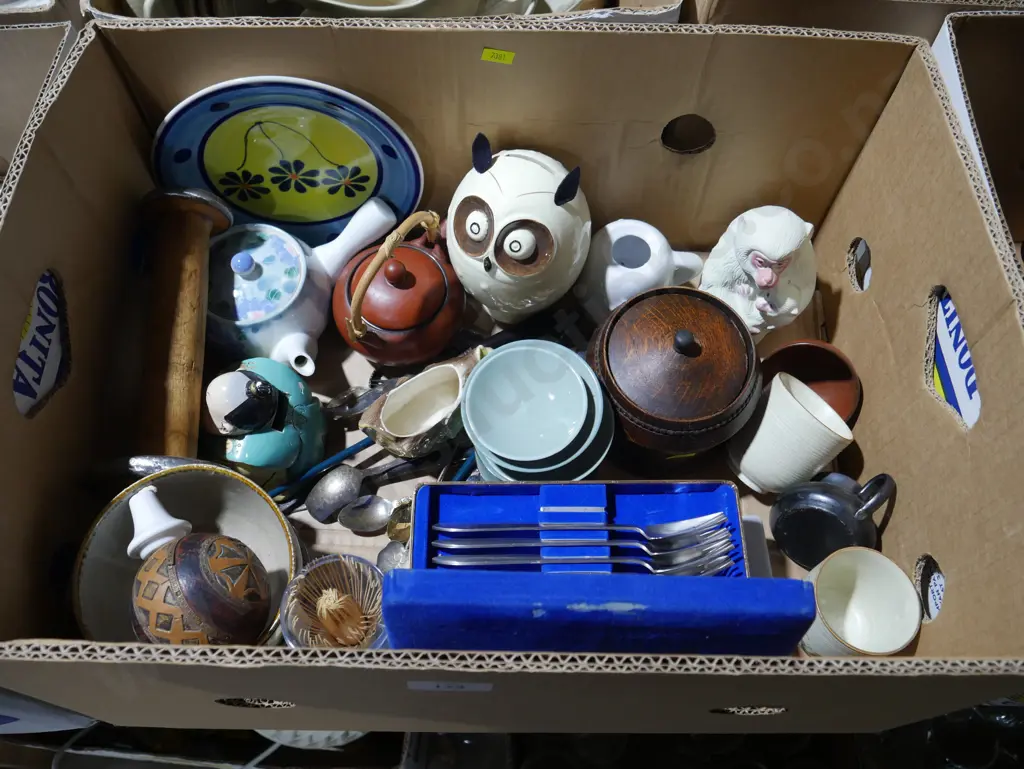 Cutlery, ornaments etc Image 1++