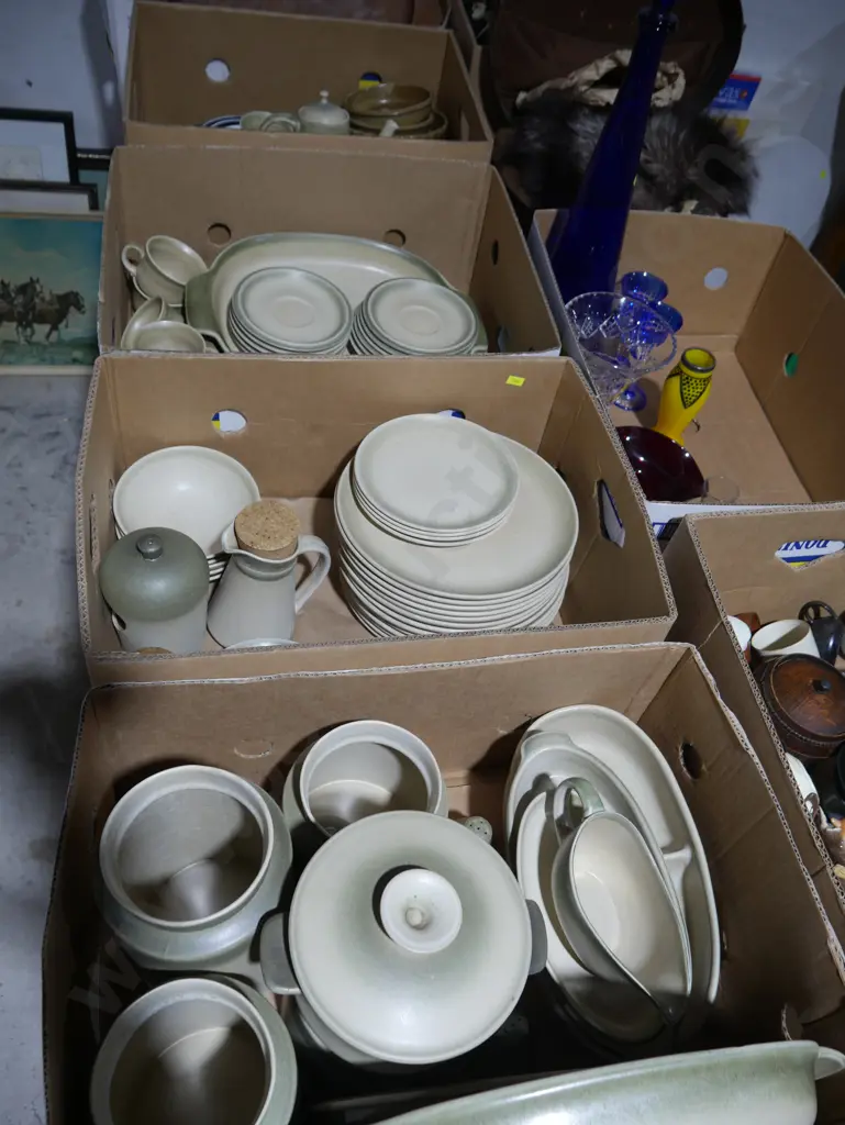 Temuka pottery 4 boxes Image 1++