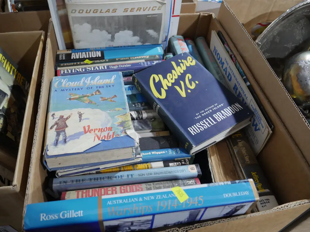 Books Image 1++
