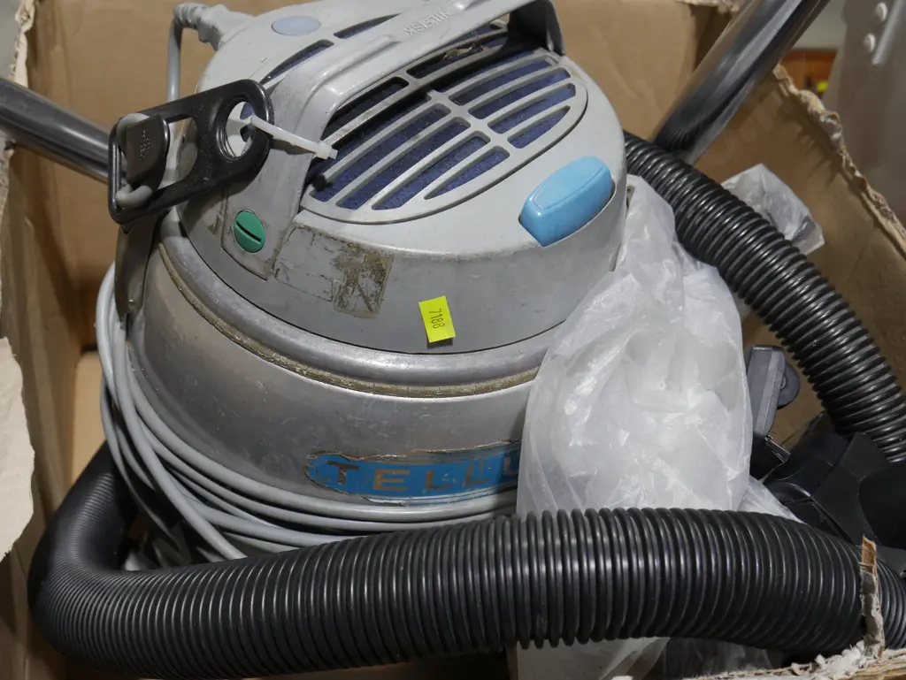 Telllus vacuum cleaner Image 1++