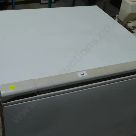 Chest freezer
