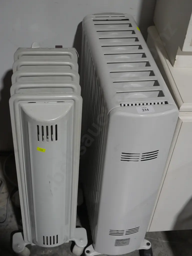 2 oil heaters Image 1++