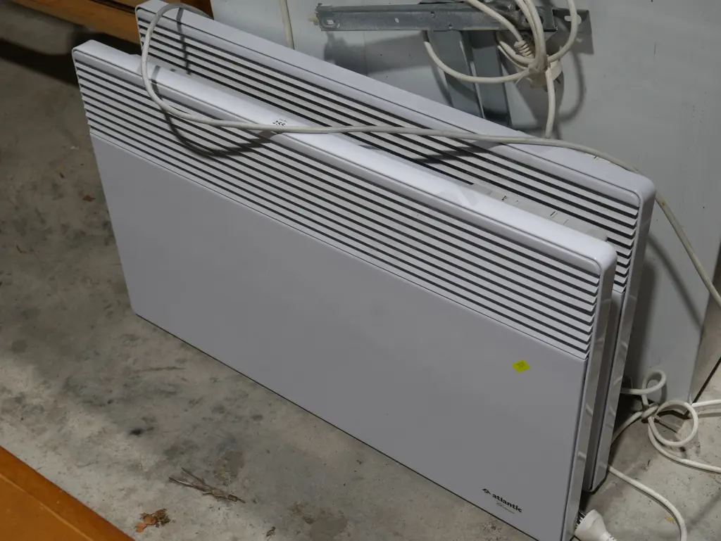 2 fan heaters Image 1++