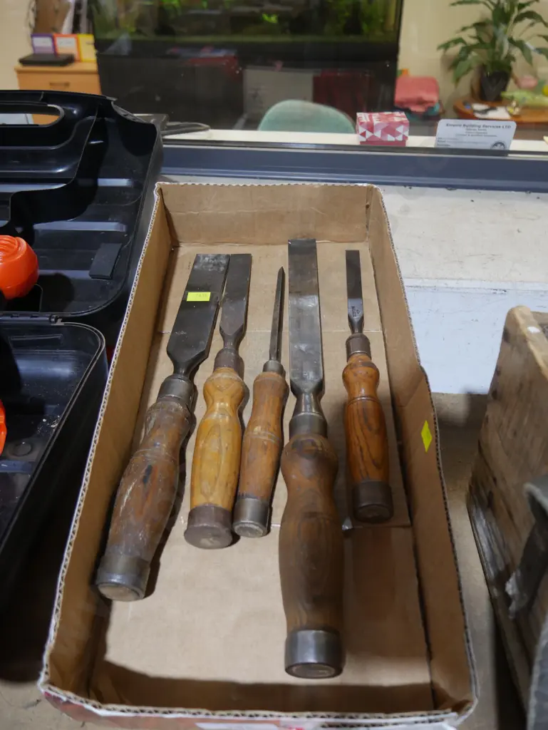 Chisels Image 1++