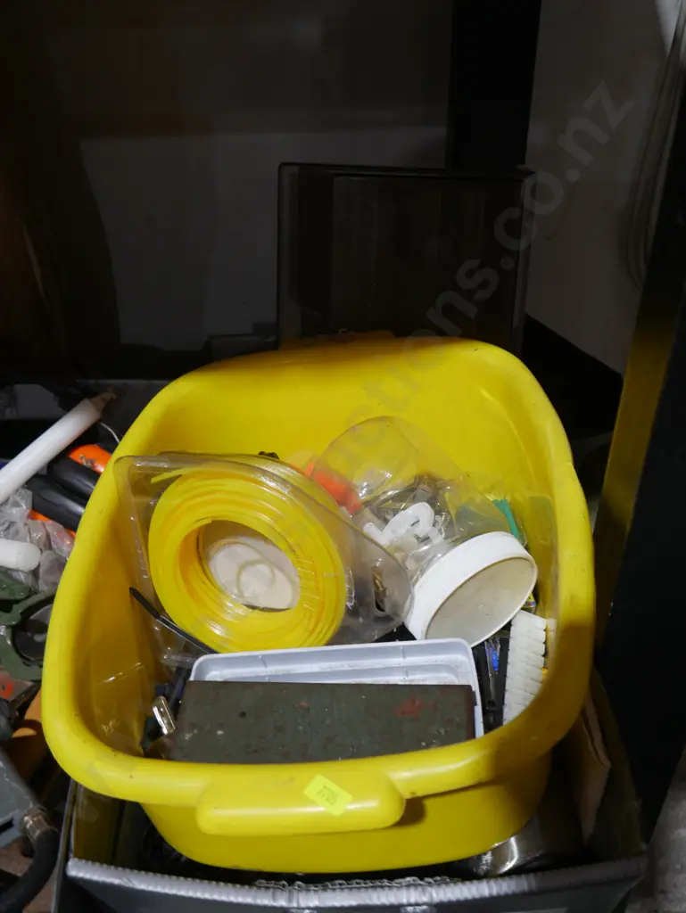 Sundries Image 1++