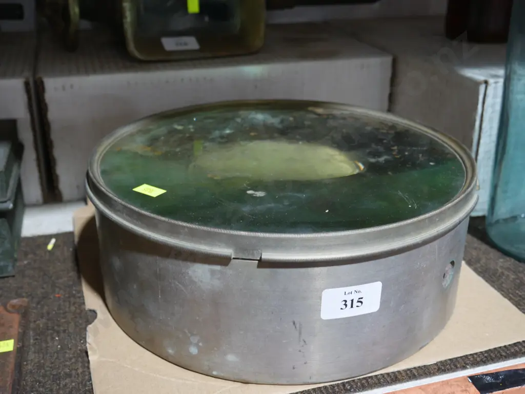 Large glass lens Image 1++