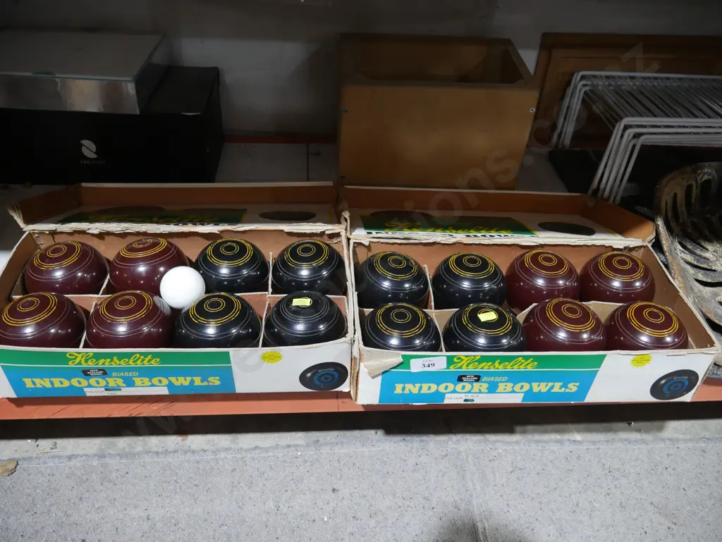 Indoor bowls x2 sets Image 1++