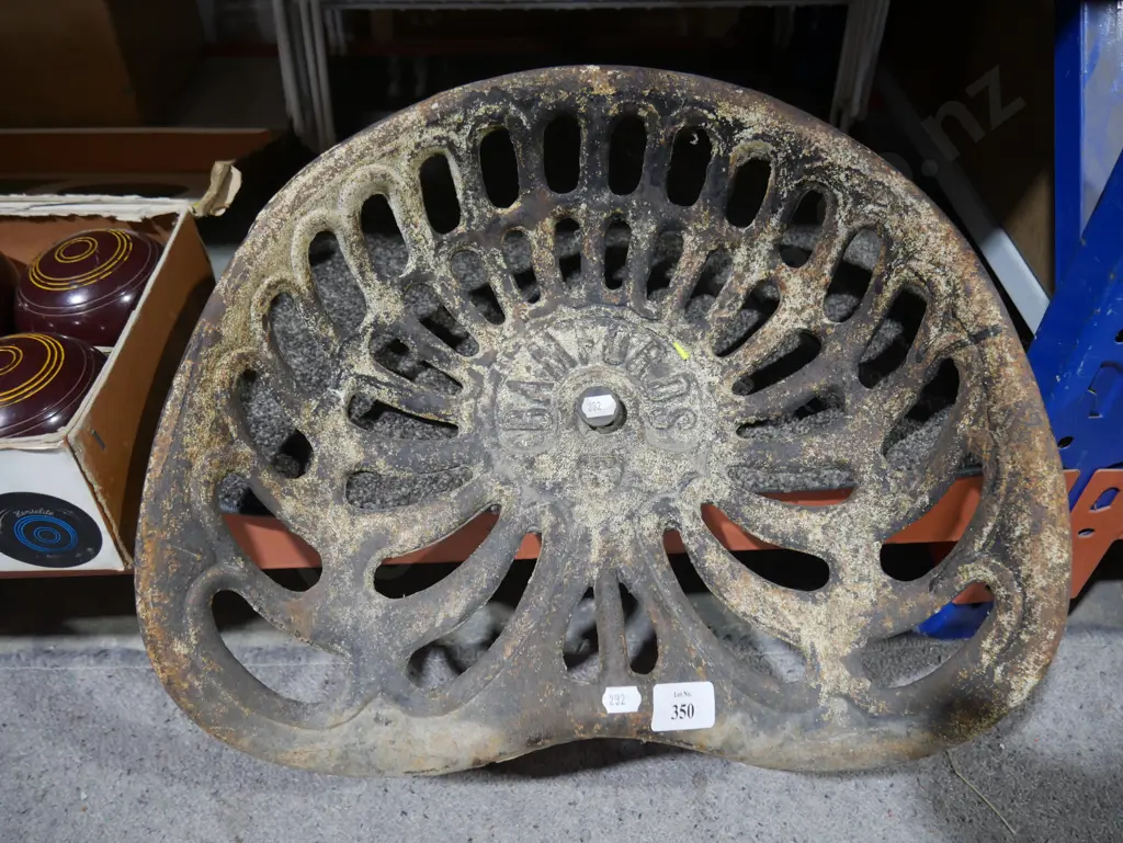 Tractor seat Image 1++