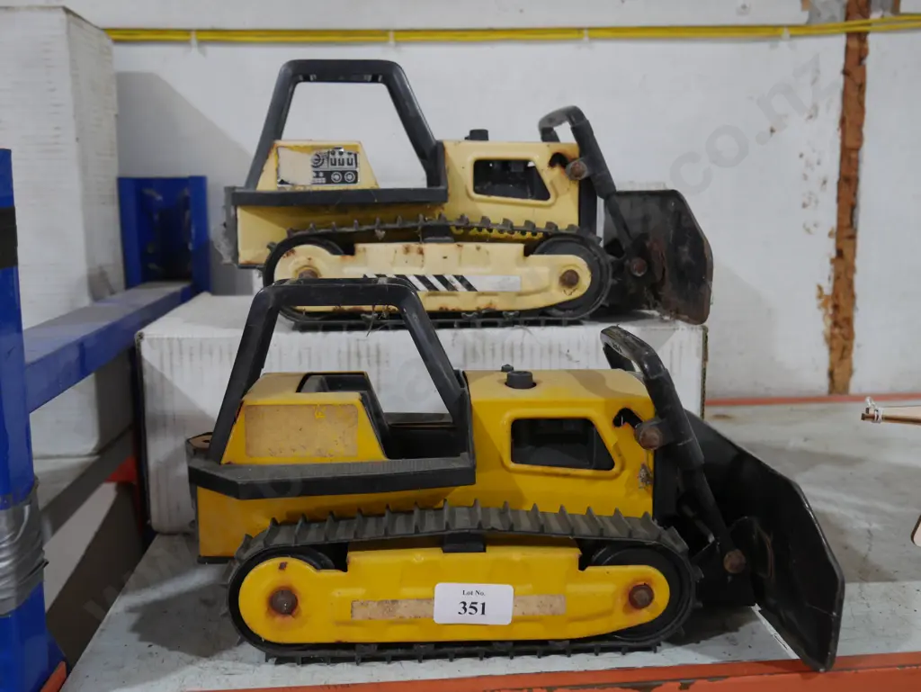 Toy bulldozers Image 1++