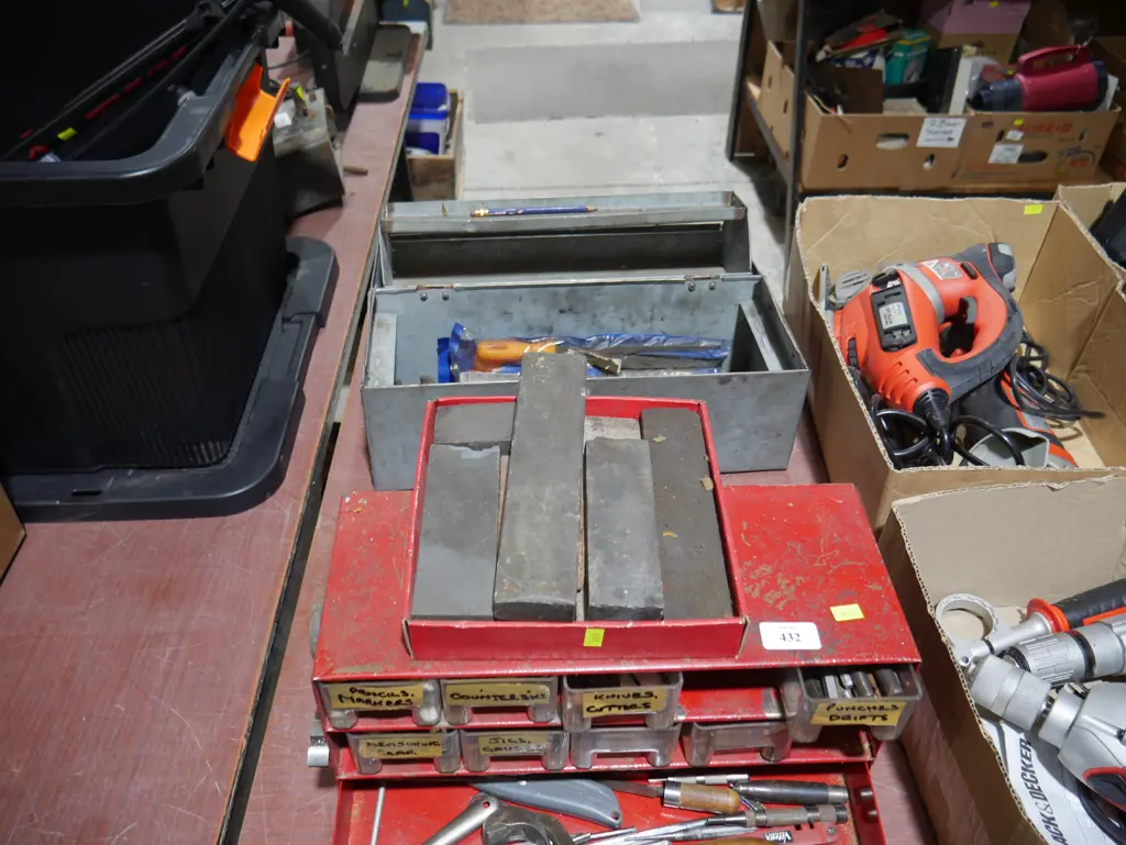 Sharpening stones , toolboxes Image 1++