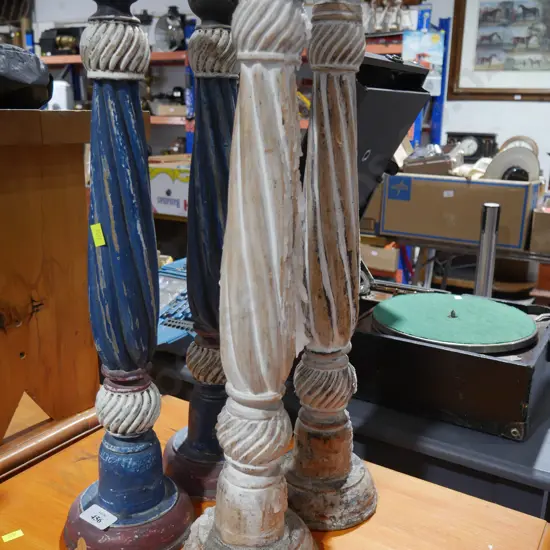 4 candle sticks