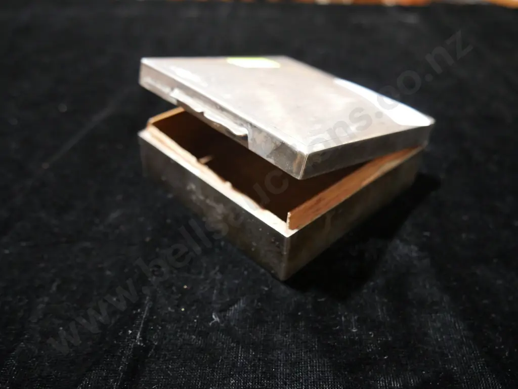 Silver cigarette box Image 1++