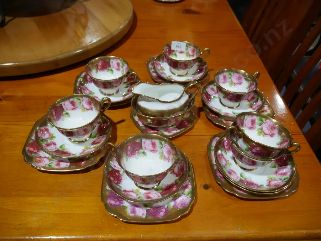 Royal Albert tea set Image 1++