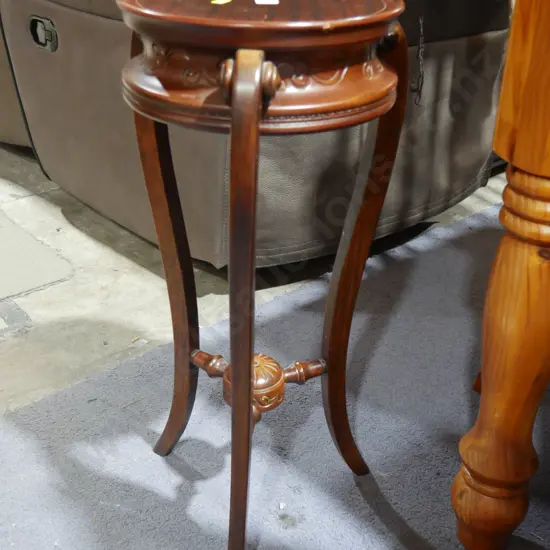Plant stand