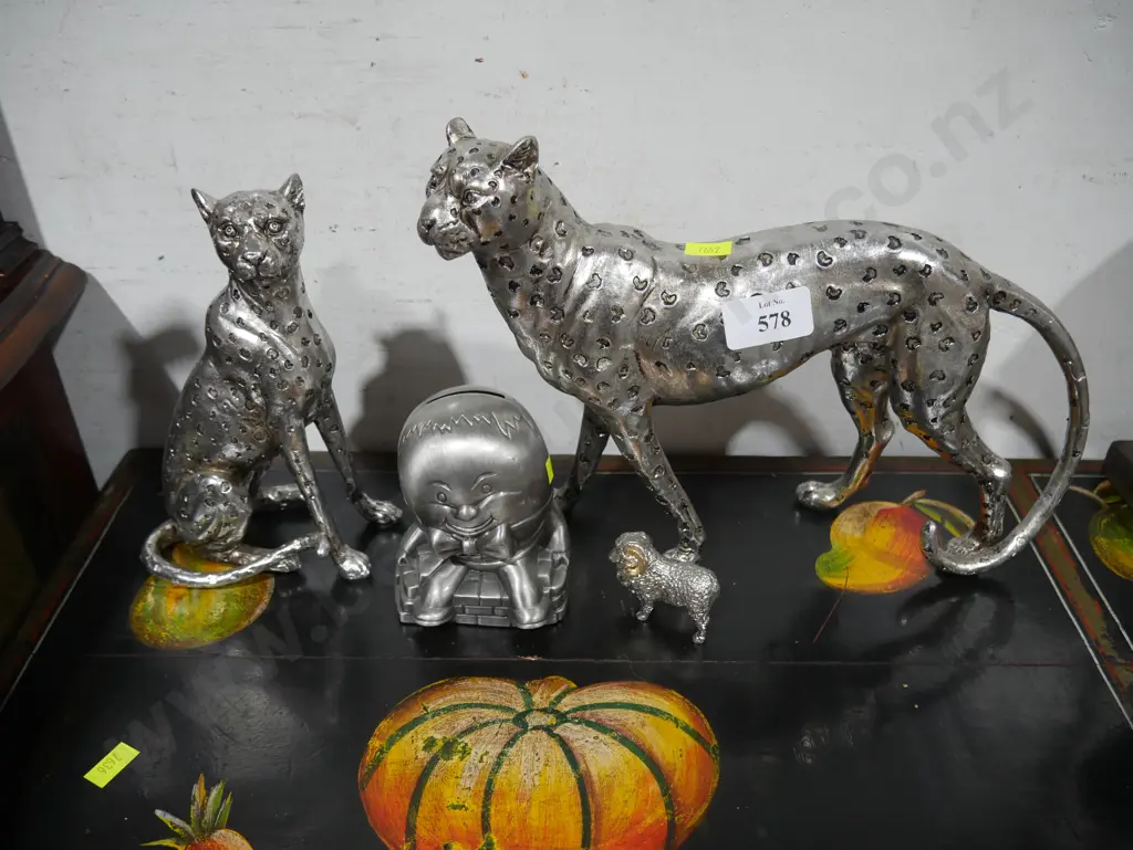 Animal ornaments Image 1++