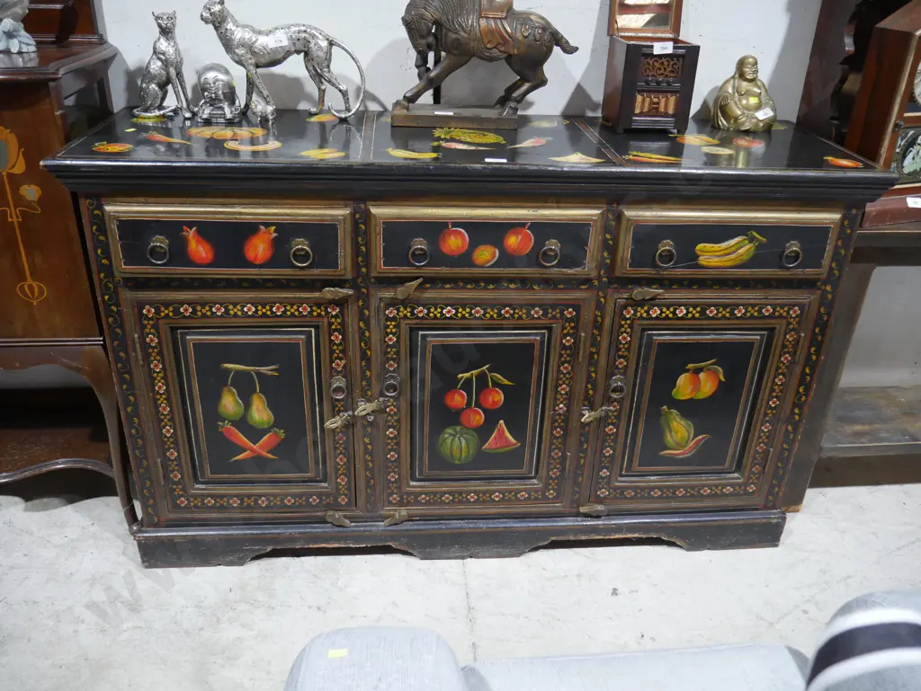 Painted sideboard Image 1++