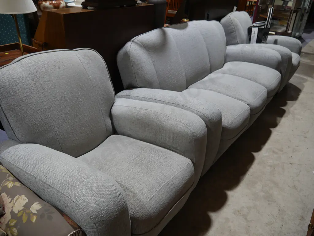 3 piece lounge suite Image 1++