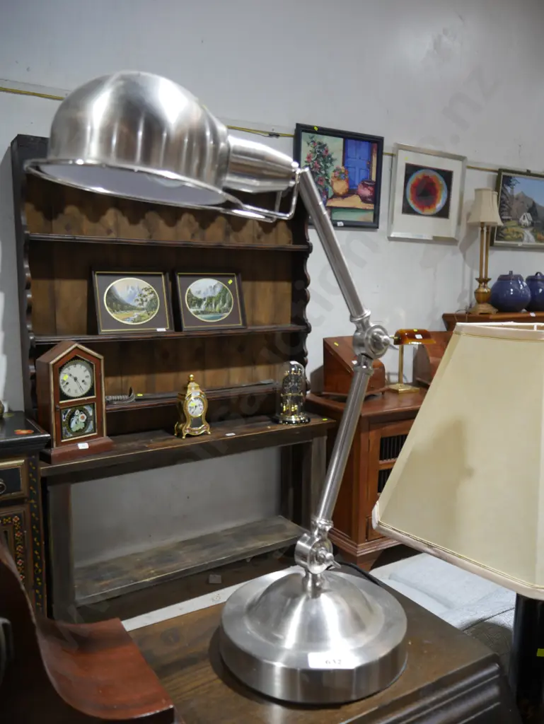 Desk lamp Image 1++