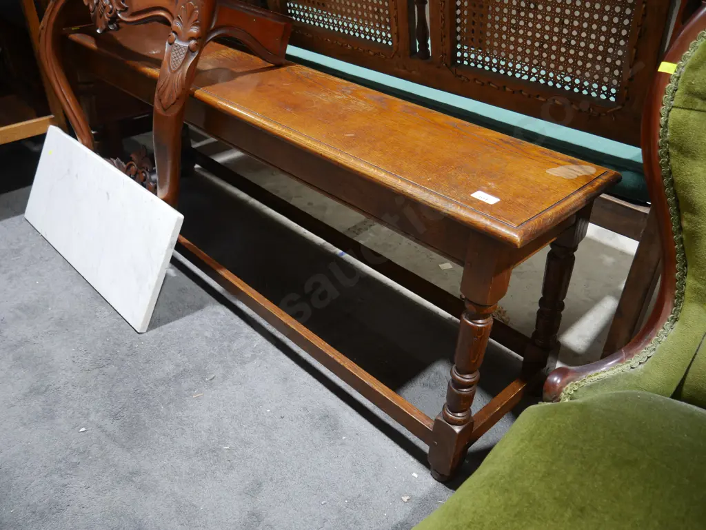 Oak bench seat Image 1++
