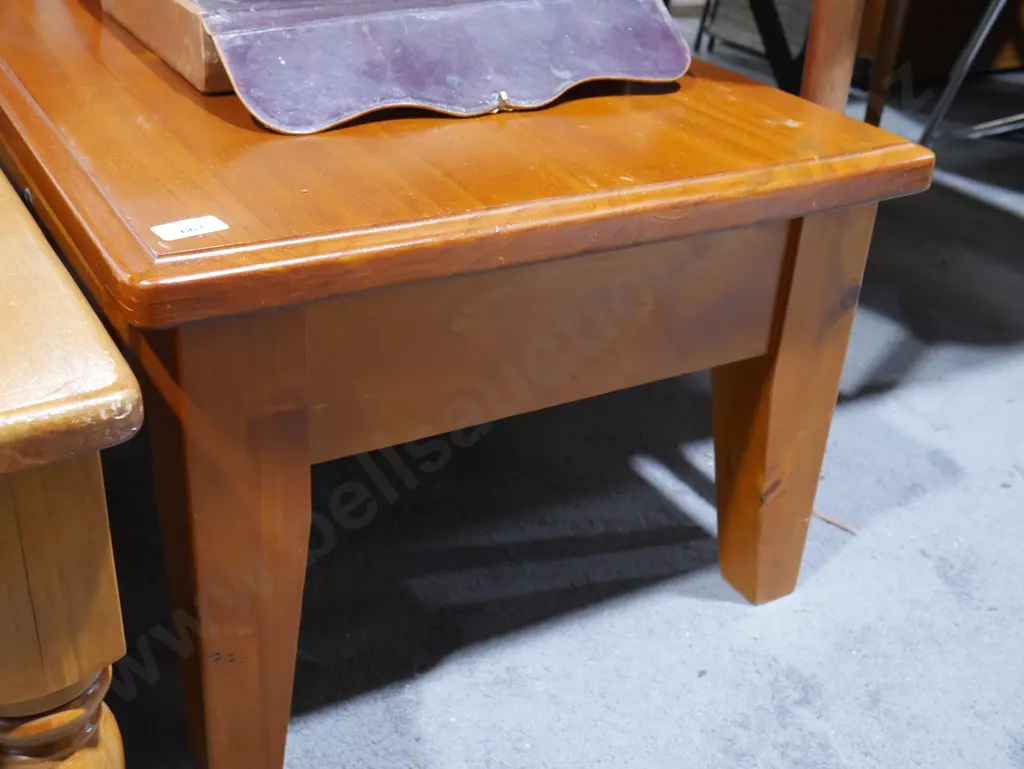 Coffee table Image 1++