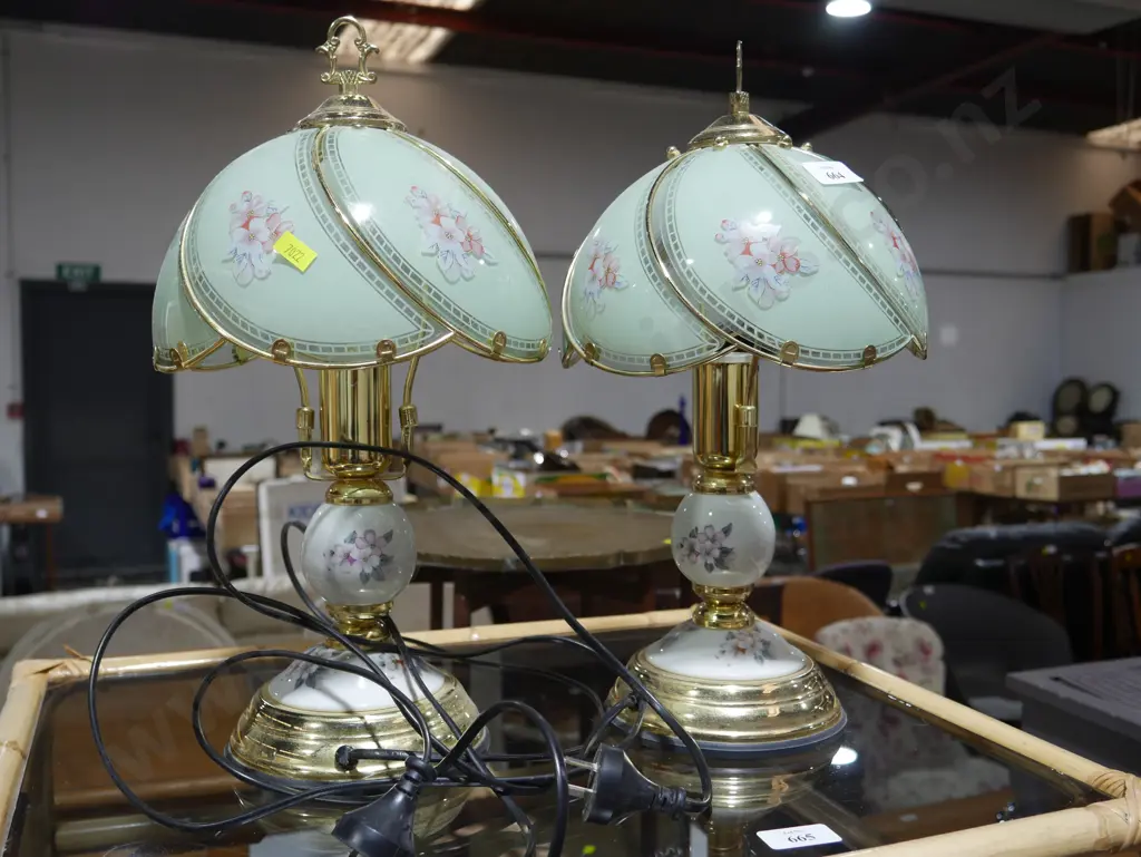 2 touch lamps Image 1++