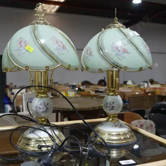 2 touch lamps