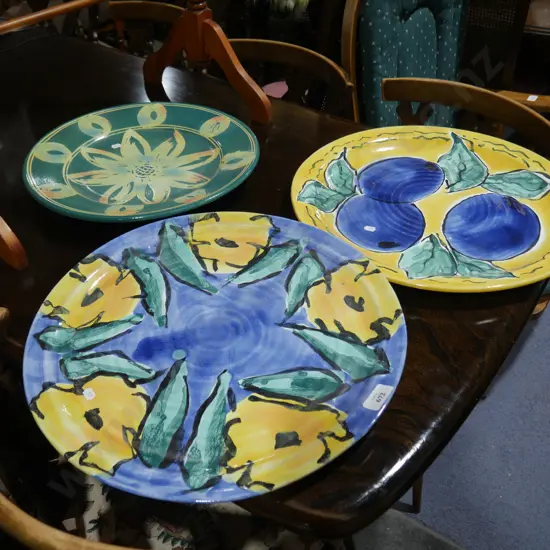 Pottery plates