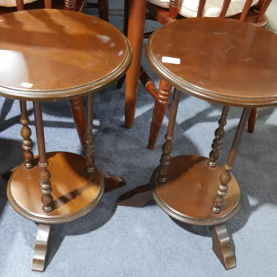 Pair wine tables