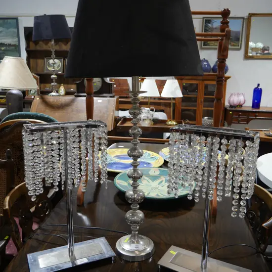 4 lamps