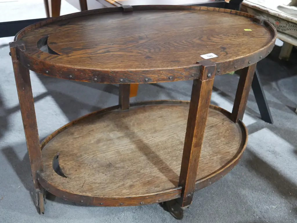 Oval tea trolley Image 1++