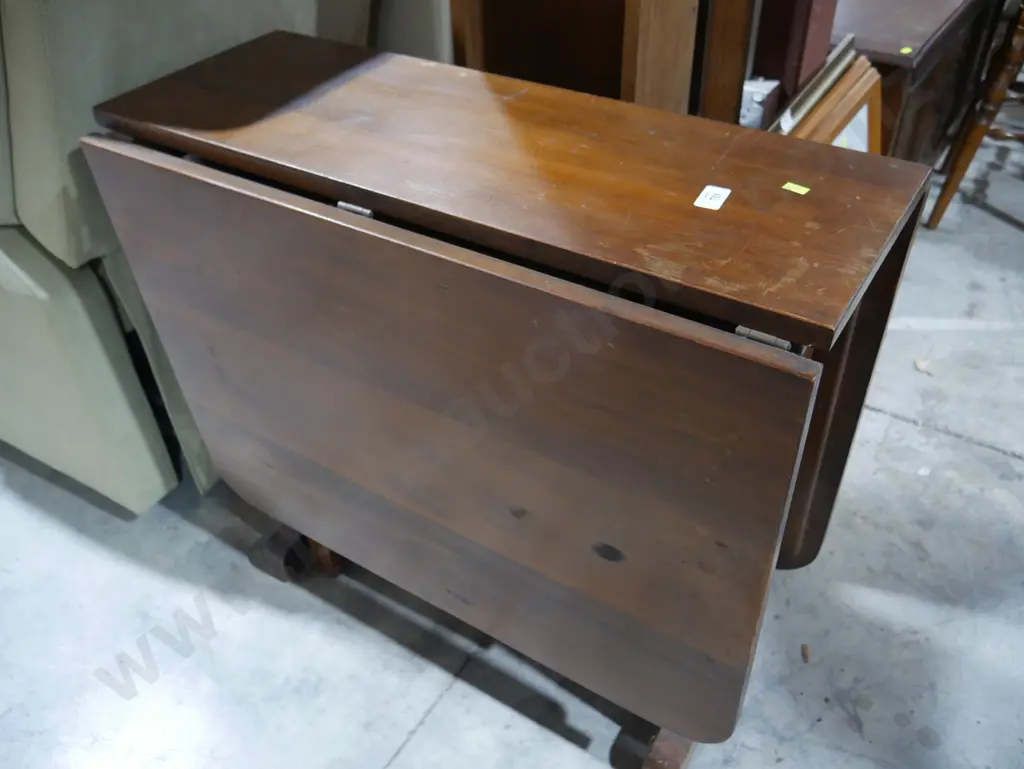 Dropside table Image 1++