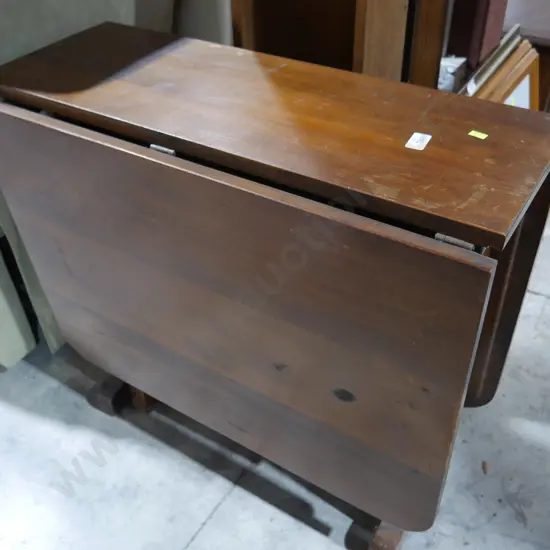 Dropside table