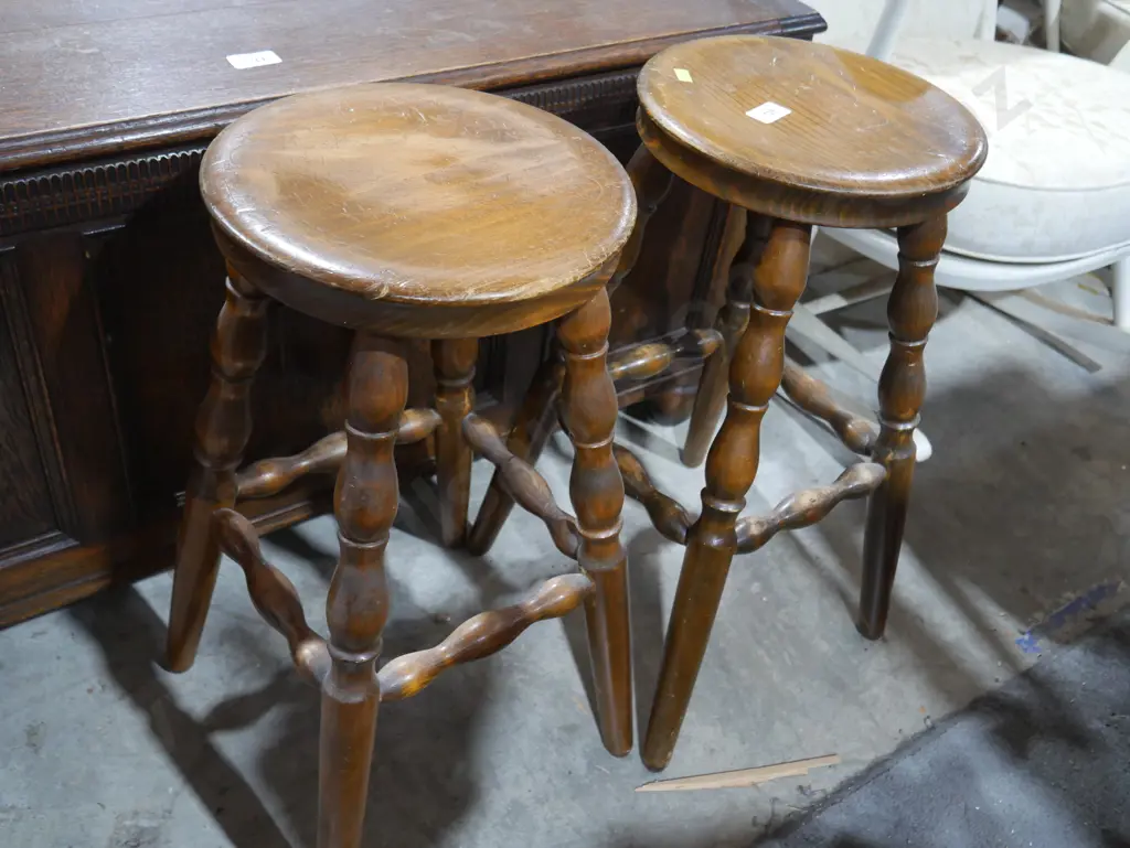 2 stools Image 1++