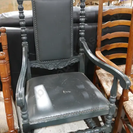 Arm chair