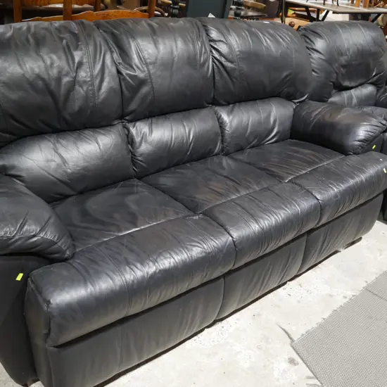Lounge suite
