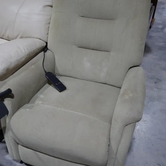 Electric recliner arm chair