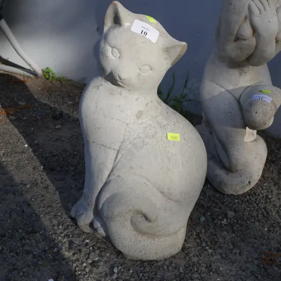 Cat garden statue