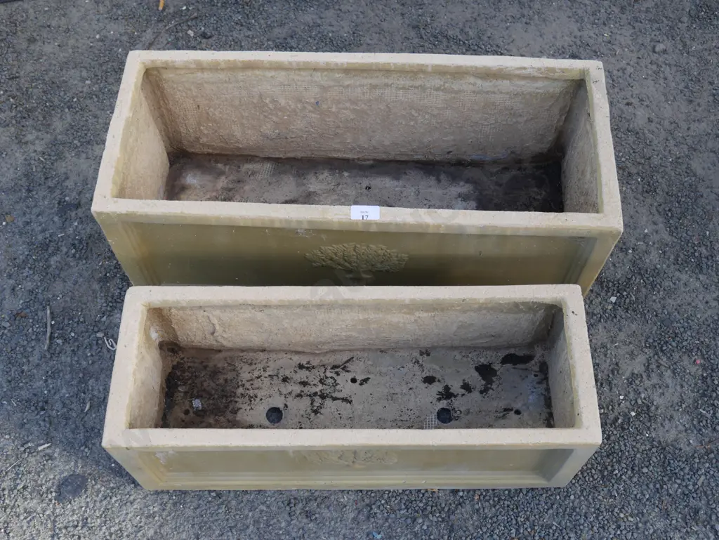 2 planters Image 1++