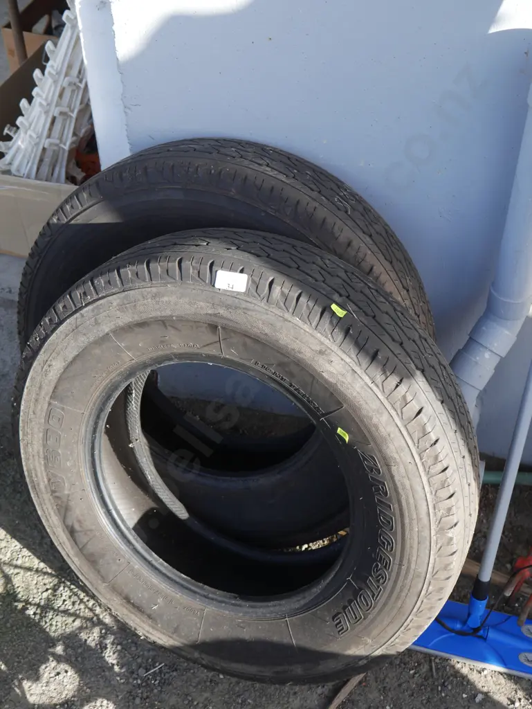 2 tyres - 195/80R15 Image 1++