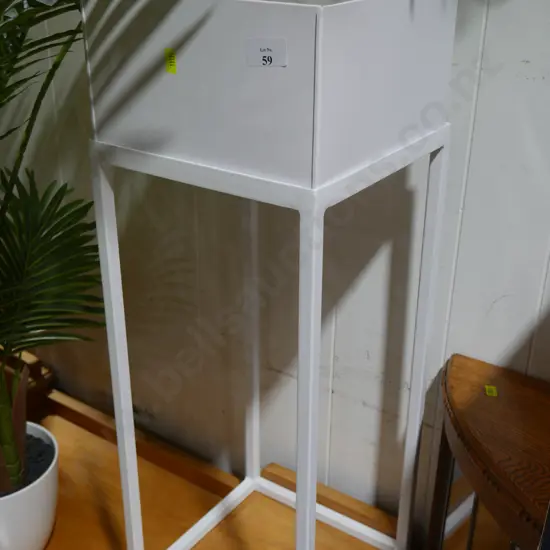 Plant stand
