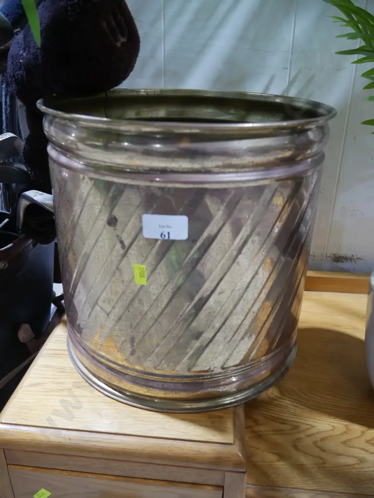 Copper bin Image 1++