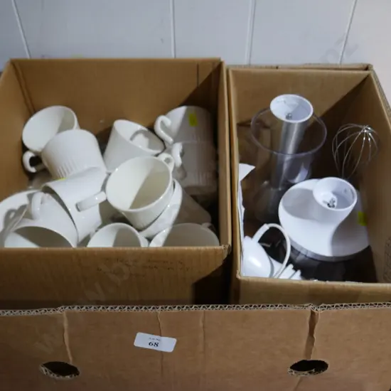 Cups and sauces and stick mixer