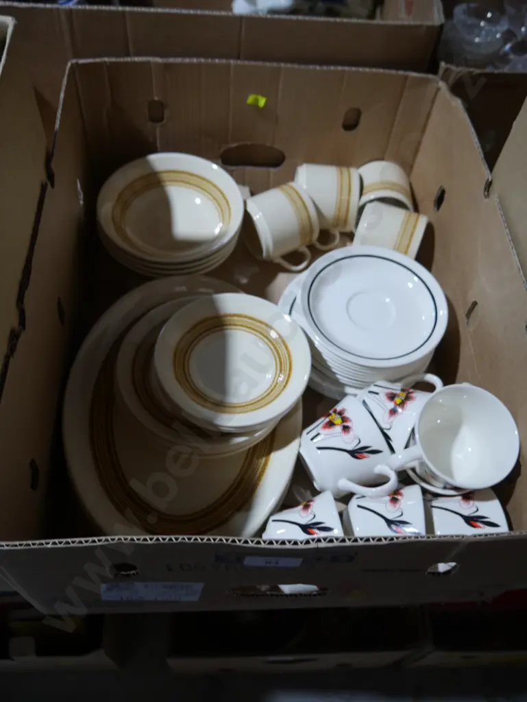 New Zealand dinnerware Image 1++