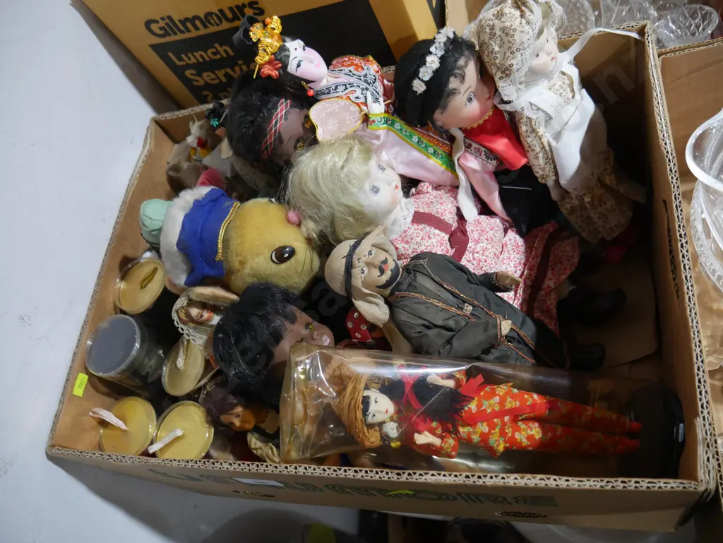 Assorted vintage dolls etc Image 1++