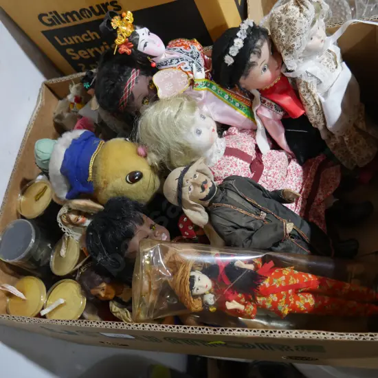 Assorted vintage dolls etc